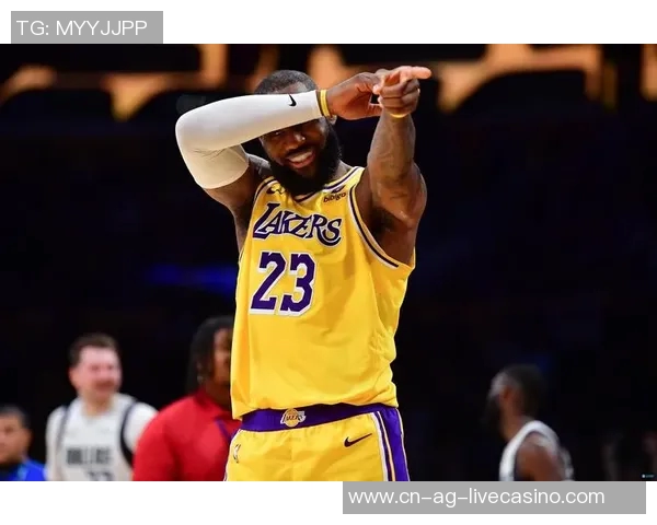 詹姆斯左膝内侧副韧带扭伤需休养三周球队前景堪忧